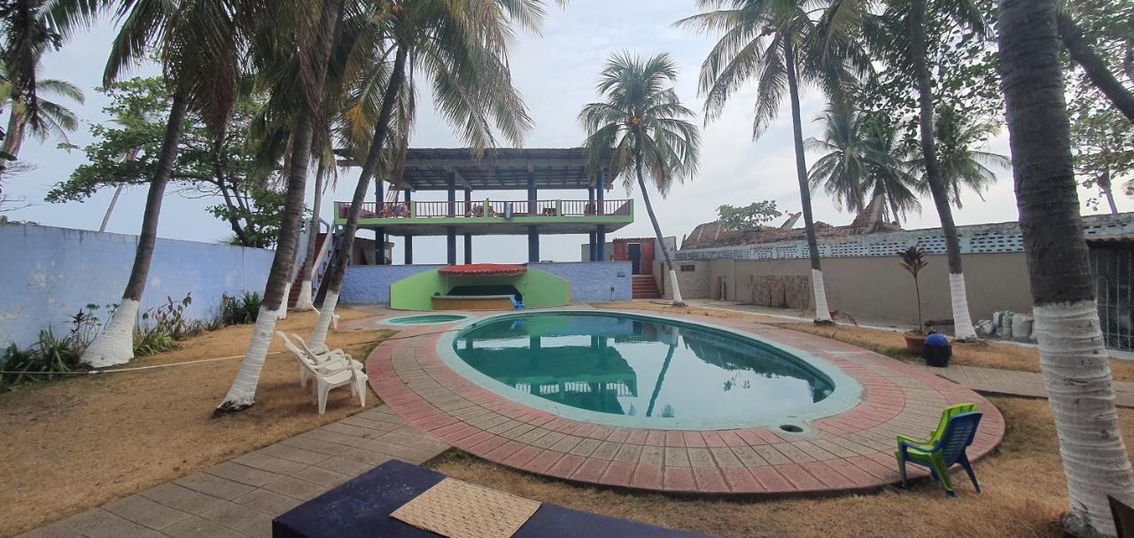 Hostal Club Mochilero La Libertad Ngoại thất bức ảnh